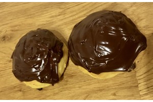 2 Chocolate Orange Pumpkin Buns 2 Chocolate Orange Pumpkin Buns